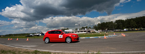 Выиграй гонку с HP!