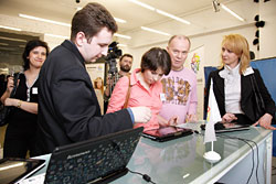 презентация первого нетбука-планшета IdeaPad S10-3t