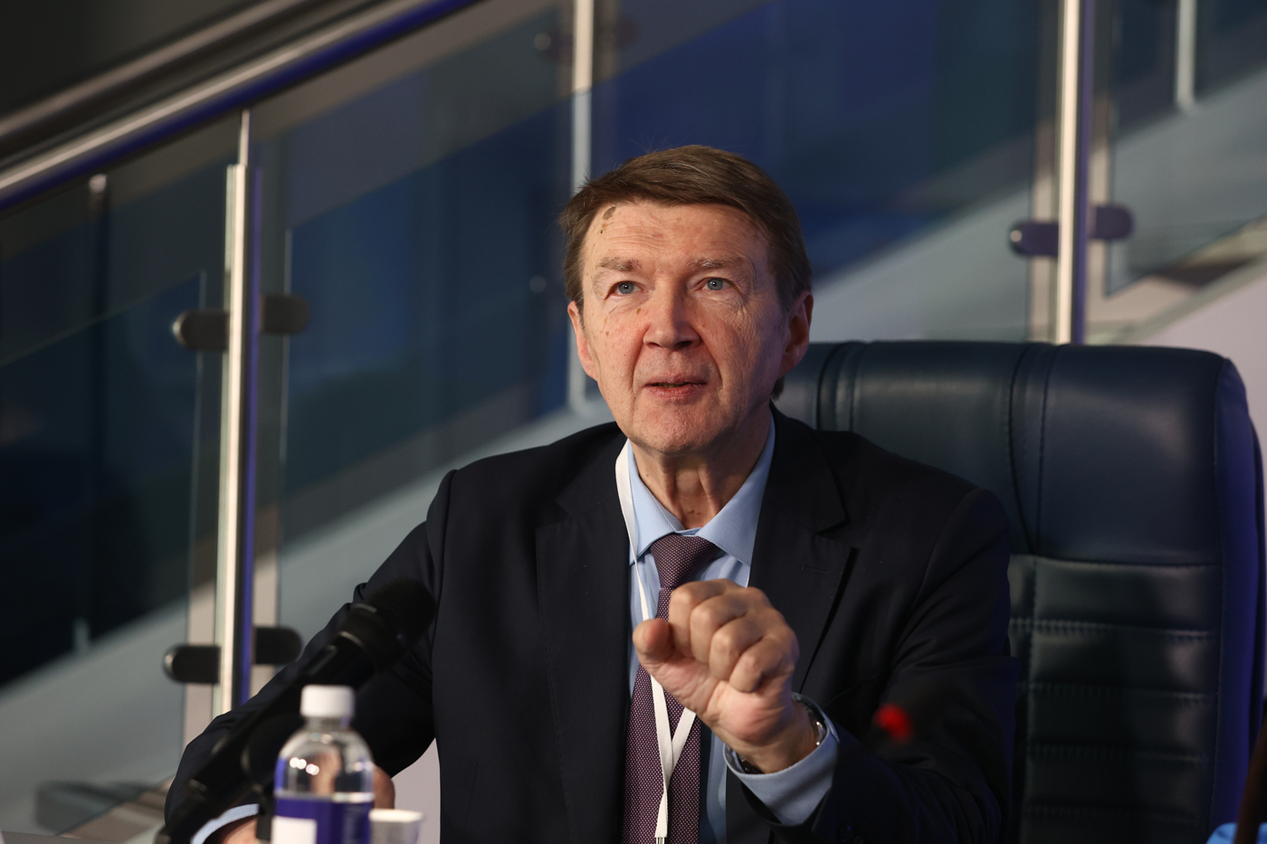 Валентин Макаров