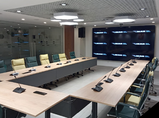 Профессиональные панели и дисплеи для видеостен ИКАР